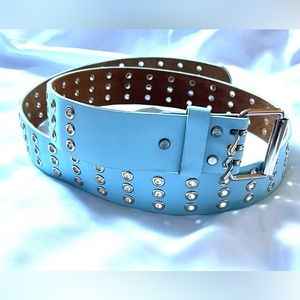 Powder blue grommet genuine leather belt